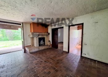 Soggiorno - Bilocale Via Alle Valli
 
7, Locate Varesino - foto 2