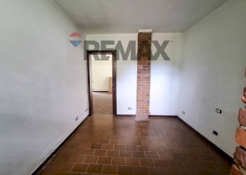 Stanza vuota - Bilocale Via Alle Valli
 
7, Locate Varesino - foto 10