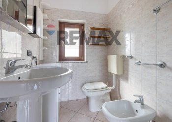 Bagno - One-room apartment Via Pascoli
18, Gallarate - photo 13