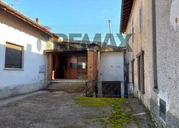 Casa all\'aperto - Casa indipendente via cappelletta
 
2, Vergiate - foto 2