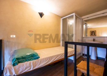 Camera / camera da letto - One-room apartment Via Cavour
 
9, Binago - photo 25