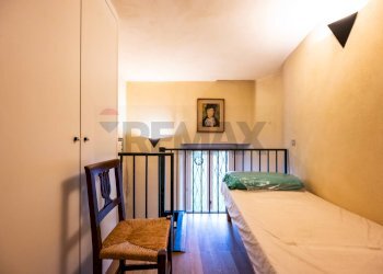 Camera / camera da letto - One-room apartment Via Cavour
 
9, Binago - photo 26