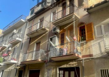 Edificio all\'aperto - Apartment VIA BOLOGNA
 
9, Niscemi - photo 5