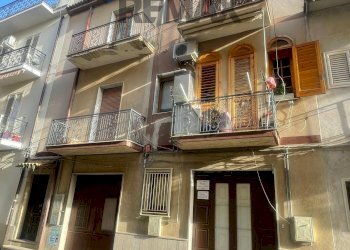 Edificio all\'aperto - Apartment VIA BOLOGNA
 
9, Niscemi - photo 7