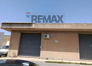 Edificio all\'aperto - Commercial Premises VIA ELIO VITTORINI
 
3, Comiso - photo 1
