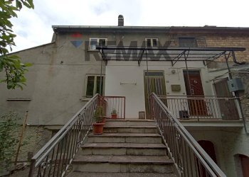 Casa all\'aperto - Appartamento Via Traversa Prima Di Corso Italia
 
15, Castelmauro - foto 23