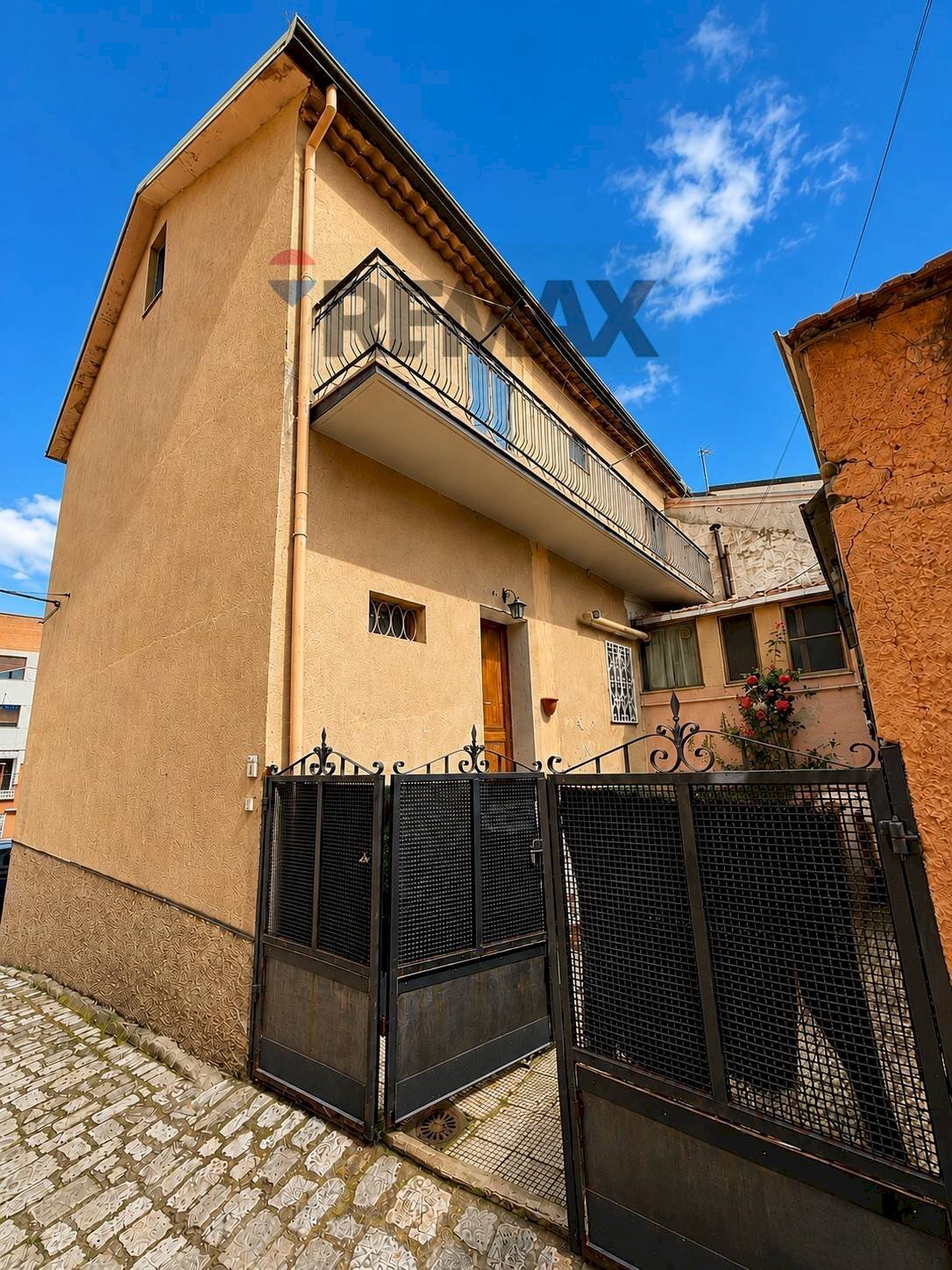 Edificio all\'aperto - Casa semi indipendente traversa di via san biase
 
1, Campodipietra - foto 3