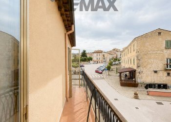 Balcone - Casa semi indipendente traversa di via san biase
 
1, Campodipietra - foto 22
