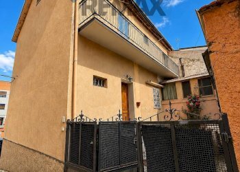 Edificio all\'aperto - Casa semi indipendente traversa di via san biase
 
1, Campodipietra - foto 3