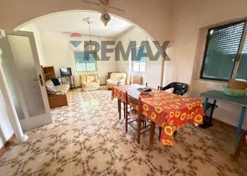 Sala da pranzo - Independent house c.da Monte
 
31, Larino - photo 4