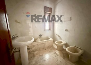 Bagno - Three-room apartment Via cappuccini
 
24, Monreale - photo 5