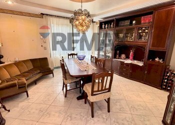 Sala da pranzo - Quadrilocale Via Polito
 
17, Palermo - foto 8