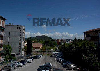 Edificio all\'aperto - Four-room apartment Verona - photo 36