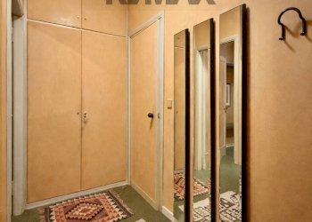 Hall / corridoio - Bilocale Via Volturno
 
19, Cremona - foto 6
