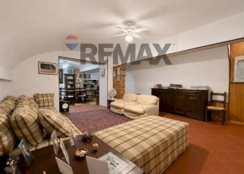 Soggiorno - Bilocale Via Volturno
 
19, Cremona - foto 11