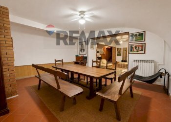 Sala da pranzo - Bilocale Via Volturno
 
19, Cremona - foto 14