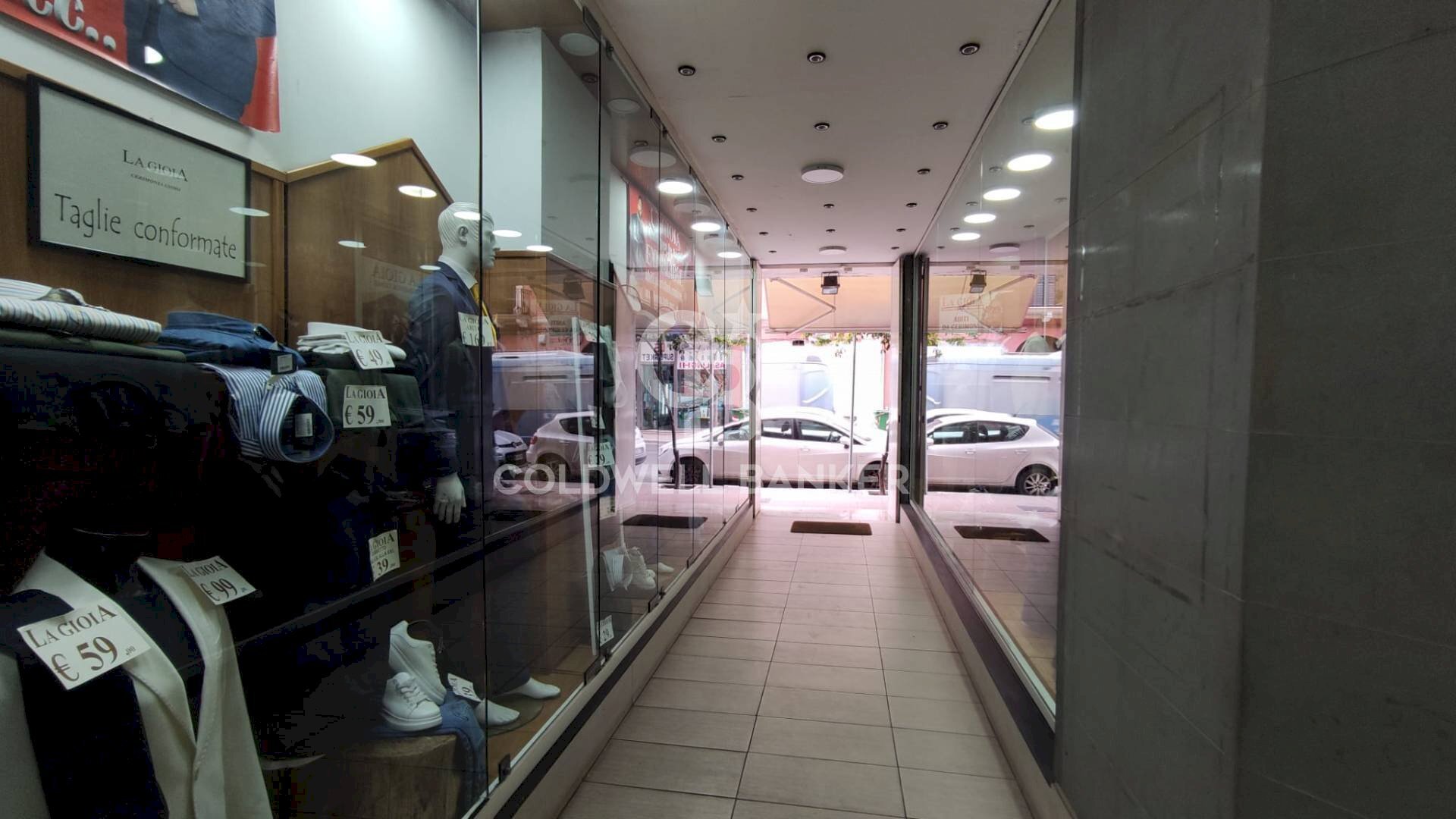 Foto 3 - Commercial Premises Via Principe Amedeo
 
171/A, Taranto - photo 3