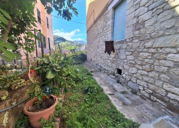 Foto 37 - Quadrilocale via reboa
 
16, Portovenere - foto 37