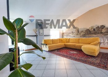 Soggiorno - Three-room apartment DON  LUIGI GUANELLA
 
933, Urgnano - photo 13