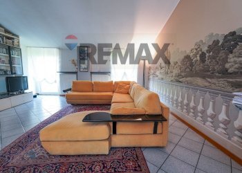 Soggiorno - Three-room apartment DON  LUIGI GUANELLA
 
933, Urgnano - photo 23