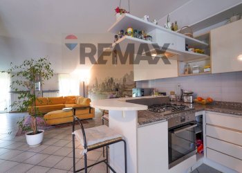 Cucina - Three-room apartment DON  LUIGI GUANELLA
 
933, Urgnano - photo 32
