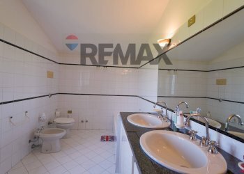 Bagno - Three-room apartment DON  LUIGI GUANELLA
 
933, Urgnano - photo 49