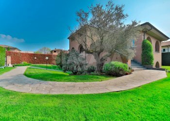 Foto 7 - Villa Via Silvio Pellico
 
32, Bernareggio - foto 7
