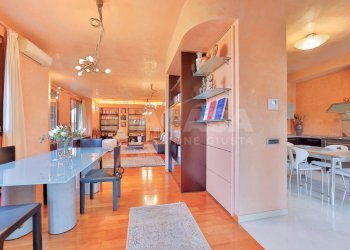 Foto 23 - Villa Via Silvio Pellico
 
32, Bernareggio - foto 23