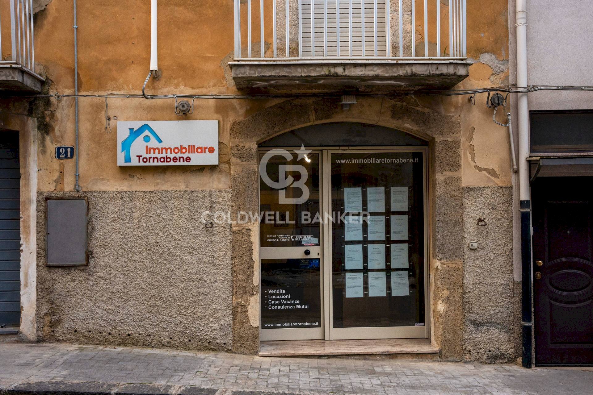 Foto 2 - Commercial Premises via san filippo neri
 
23, Caltagirone - photo 2