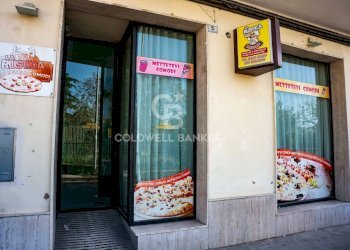 Foto 1 - Commercial Premises Via San Bernardino da Siena
 
5-7-9, Caltagirone - photo 1