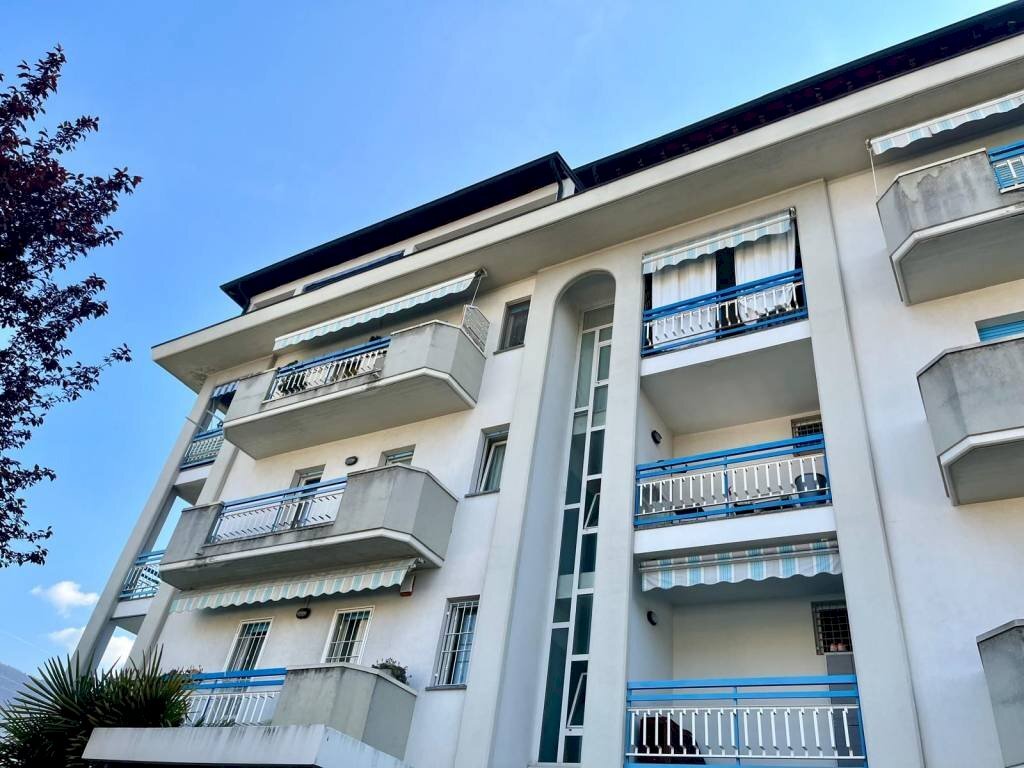 Facciata - Bilocale via Giuseppe Zola, Brescia (zona Villaggio Prealpino) - foto 3