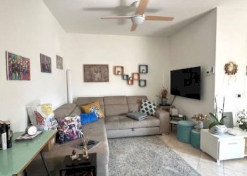 Salone - Two-room apartment via Giuseppe Zola, Brescia (neighborhood Villaggio Prealpino) - photo 2