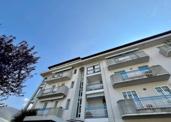 Facciata - Two-room apartment via Giuseppe Zola, Brescia (neighborhood Villaggio Prealpino) - photo 7