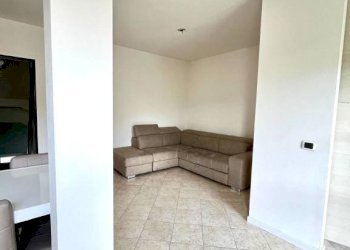 Salone - Bilocale via Giuseppe Zola, Brescia (zona Villaggio Prealpino) - foto 7