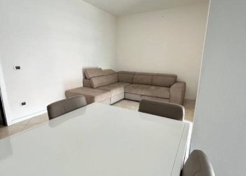 Salone - Bilocale via Giuseppe Zola, Brescia (zona Villaggio Prealpino) - foto 8