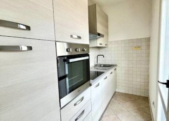 Cucina - Two-room apartment via Giuseppe Zola, Brescia (neighborhood Villaggio Prealpino) - photo 4