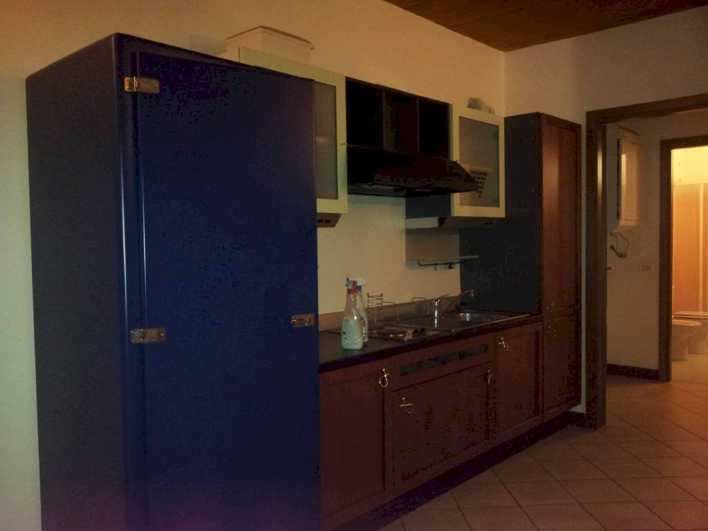 Cucina - Bilocale via Monte Grappa, Brescia - foto 2