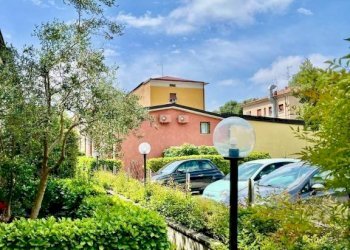 Cortile interno - Two-room apartment via Monte Grappa, Brescia - photo 34