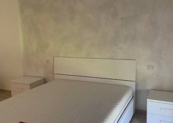 Camera da letto - Bilocale via Lussingrande, Brescia - foto 18
