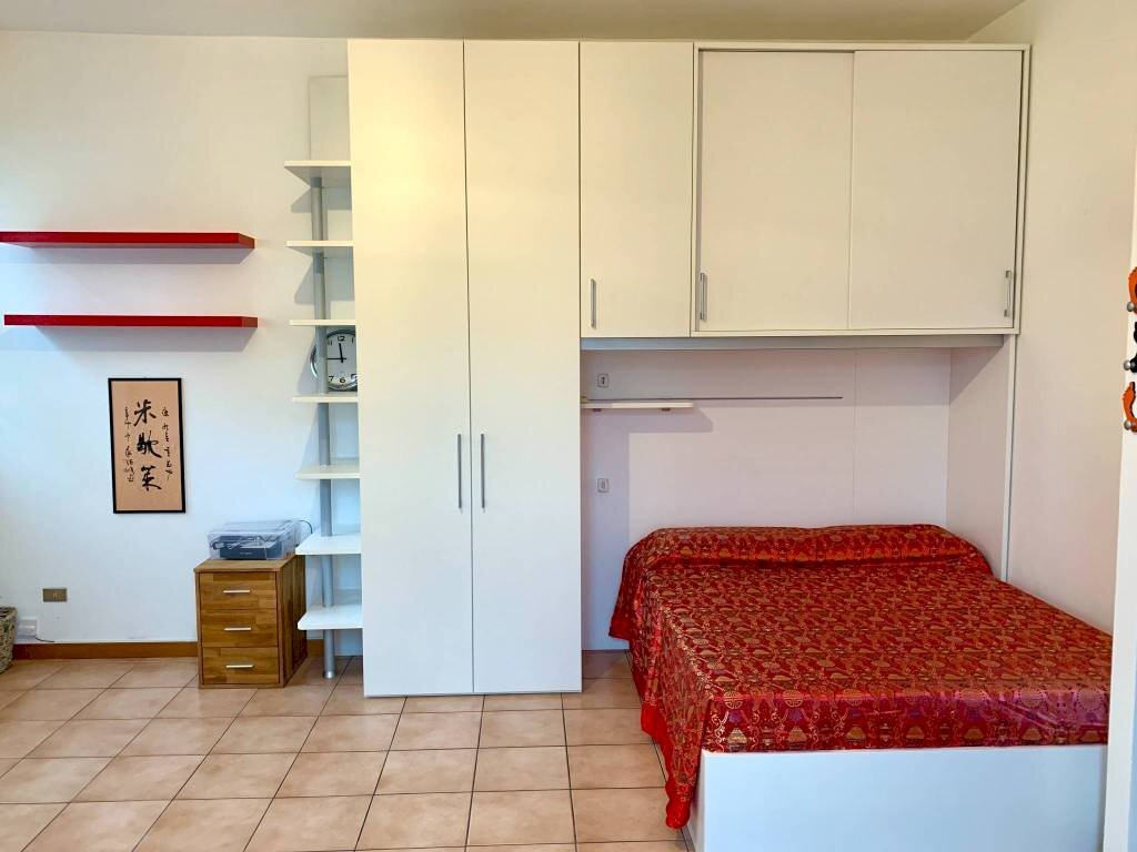 Camera da letto - Monolocale via Corrado II il Salico, 40, Milano - foto 1