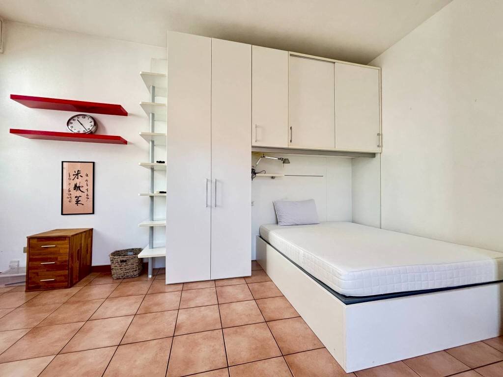 Camera da letto - Monolocale via Corrado II il Salico, 40, Milano - foto 2