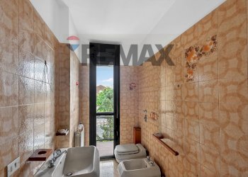 Bagno - Quadrilocale Papa Giovanni XXIII
 
16, Cassano d'Adda - foto 7