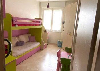Camera da letto - Three-room apartment via Fossano, 4, Rivalta di Torino - photo 8