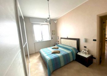 Camera da letto - Three-room apartment via Fossano, 4, Rivalta di Torino - photo 14