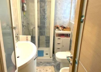 Bagno - Three-room apartment via Fossano, 4, Rivalta di Torino - photo 16
