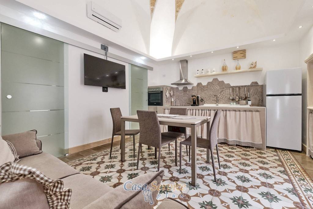 Salone - Casa indipendente via Giuseppe Garibaldi, 33, Matino - foto 3