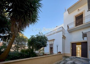 Facciata - Casa indipendente via Cappuccini, Galatone - foto 2