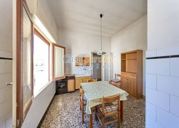 Cucina - Casa indipendente via Cappuccini, Galatone - foto 33