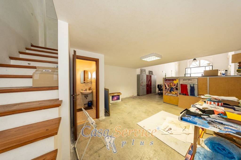 Scala - Shop via Gian Giacomo Lazzari, 11, Gallipoli - photo 3