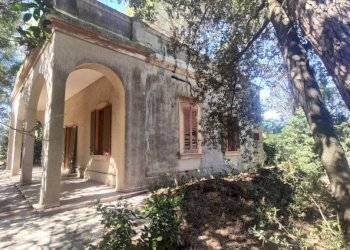 Facciata - Villa SP223, Matino - photo 2
